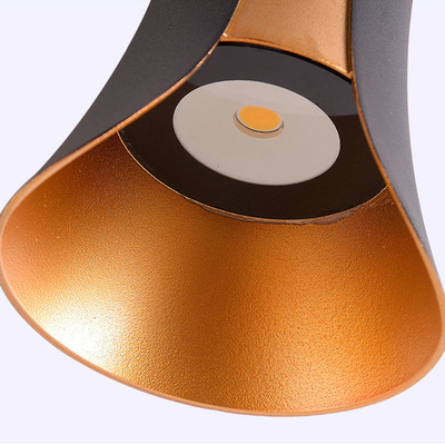 Sand Black Cri80 6W Ip65 مقاوم للماء لأعلى ولأسفل مصابيح الحائط LED المضيئة